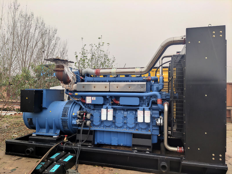 葫芦岛柴油发电机组更换机油时，应遵循哪些步骤？